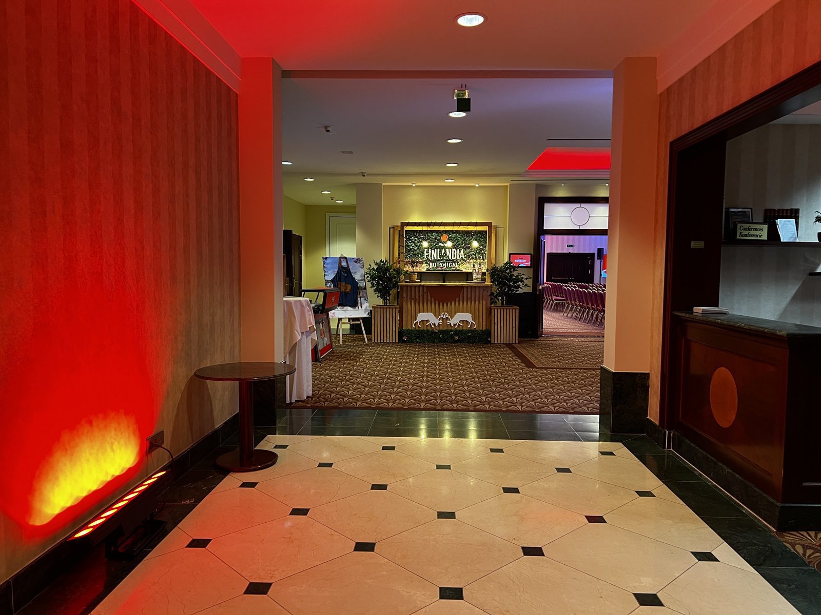 Hurricane_Coca Cola_Carlton_LED_osvetlenie_foyer