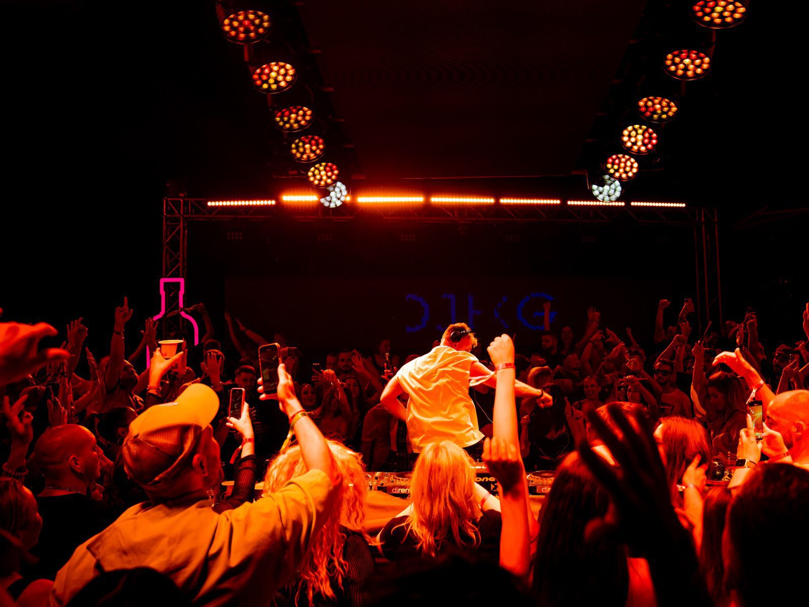 Hurricane_DJ EKG_EKG solo_groundsupport_ozvucenie_osvetlenie_led obrazovky